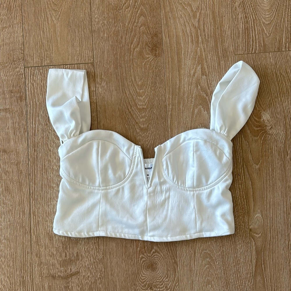 superdown white top